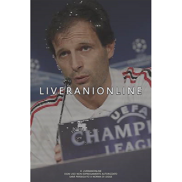 MADRID 18/10/2010.- Clarence Seedorf and Massimiliano Allegri, press conference before tomorrow\'s champions league match Real Madrid vs Milan. Photo: Cesar Cebolla / ALFAQUI - AG. ALDO LIVERANI SAS ITALY ONLY MADRID - CONFERENZA STAMPA MILAN CALCIO PRIMA DELLA PARTITA DI CHAMPIONS LEAGUE CONTRO IL REAL MADRID