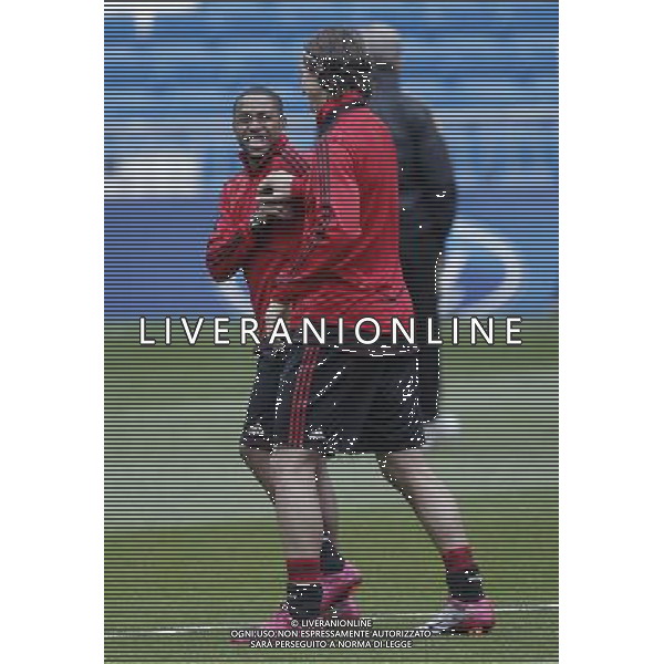 MADRID 18/10/2010.- Milan training at Bernabeu Stadium before tomorrow\'s champions league match Real Madrid vs Milan. Robinho and Ibrahimovic. Photo: Cesar Cebolla / ALFAQUI - AG. ALDO LIVERANI SAS ITALY ONLY MADRID - ALLENAMENTO MILAN AC PRIMA DELLA PARTITA DI CHAMPIONS LEAGUE CONTRO IL REAL MADRID