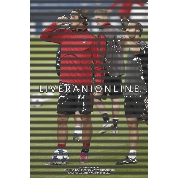 MADRID 18/10/2010.- Milan training at Bernabeu Stadium before tomorrow\'s champions league match Real Madrid vs Milan. Zlatan Ibrahimovic. Photo: Cesar Cebolla / ALFAQUI - AG. ALDO LIVERANI SAS ITALY ONLY MADRID - ALLENAMENTO MILAN AC PRIMA DELLA PARTITA DI CHAMPIONS LEAGUE CONTRO IL REAL MADRID