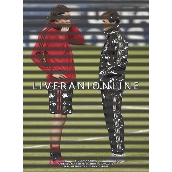 MADRID 18/10/2010.- Milan training at Bernabeu Stadium before tomorrow\'s champions league match Real Madrid vs Milan. Zlatan Ibrahimovic and Massimiliano Allegri. Photo: Cesar Cebolla / ALFAQUI - AG. ALDO LIVERANI SAS ITALY ONLY MADRID - ALLENAMENTO MILAN AC PRIMA DELLA PARTITA DI CHAMPIONS LEAGUE CONTRO IL REAL MADRID