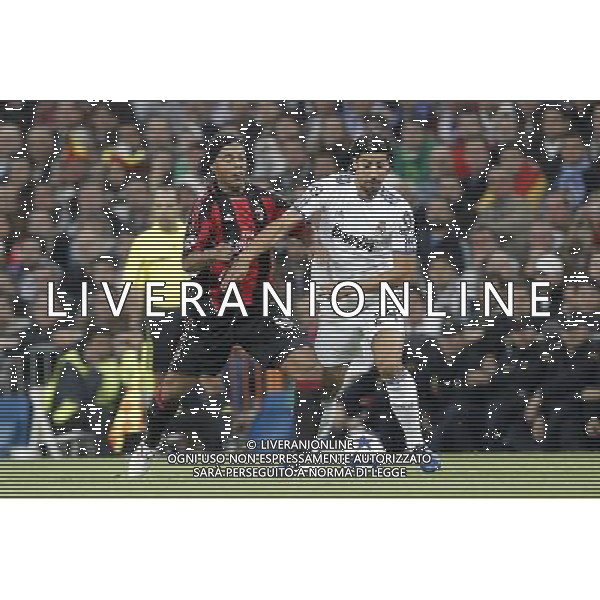 REAL MADRID - MILAN CHAMPIONS LEAGUE 19/10/2010 NELLA FOTO Sami Khedira e Ronaldinho Photo: Cesar Cebolla / ALFAQUI / AGENZIA ALDO LIVERANI SAS - ITALY ONLY - EDITORIAL USE ONLY