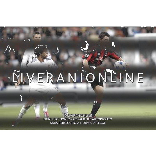 REAL MADRID - MILAN CHAMPIONS LEAGUE 19/10/2010 NELLA FOTO Marcelo e alexandre Pato ©Cesar Cebolla / ALFAQUI/ AGENZIA ALDO LIVERANI SAS - ITALY ONLY - EDITORIAL USE ONLY