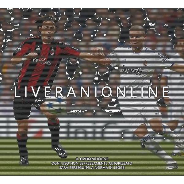 REAL MADRID-MILAN CHAMPIONS LEAGUE 19/10/2010 NELLA FOTO Pepe -Filippo Inzaghi Photo: Cesar Cebolla / ALFAQUI/ALDO LIVERANI ONLY ITALY