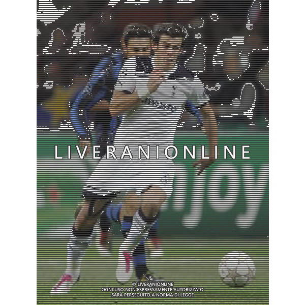Milano 20-10-2010 Champions League 2010/11 inter-tottenham 4:3 nella foto gareth bale e javier zanetti ph marco luzzani/ag aldo liverani s.a.s.