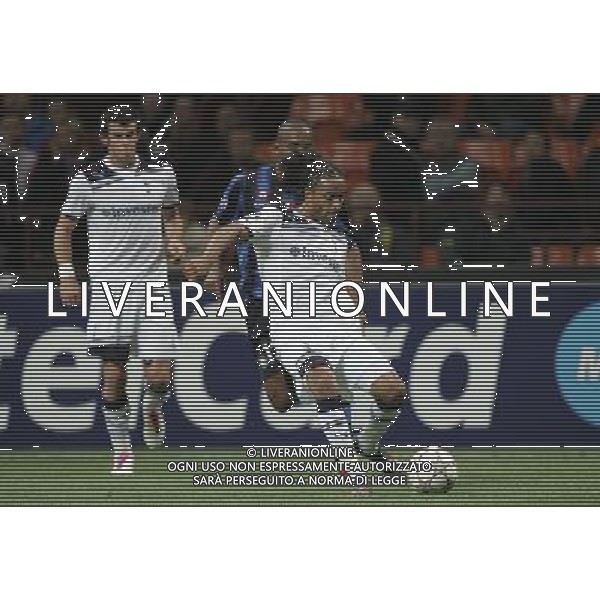 Milano 20-10-2010 Champions League 2010/11 inter-tottenham 4:3 nella foto benoit assou-ekotto e maicon ph marco luzzani/ag aldo liverani s.a.s.