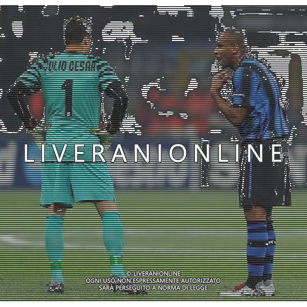 UEFA Champions League 2010/2011 Gruppo A Milano - 20.10.2010 Inter-Tottenham Hotspur Nella Foto:MAICON-JULIO CESAR /Ph.Vitez-Ag. Aldo Liverani