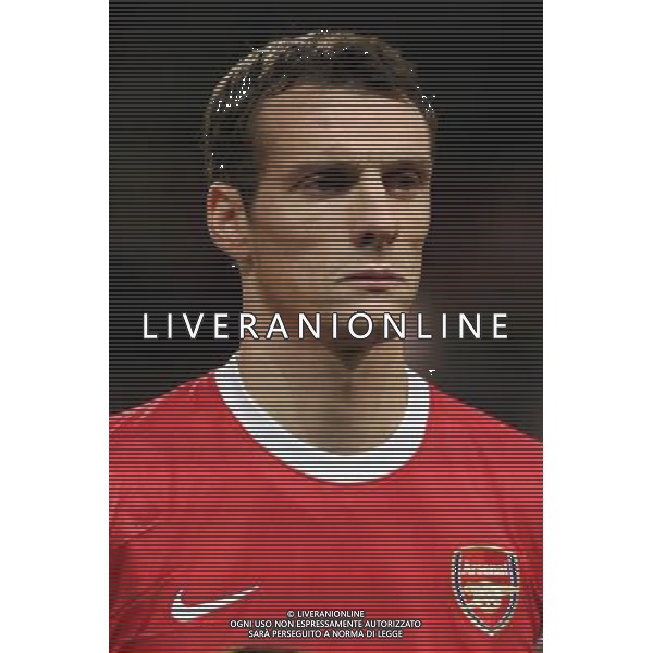 LONDRA CHAMPIONS LEAGUE 2010-2011: partita ARSENAL FC LONDON - SHAKHTAR DONETSK nella foto: SEBASTIEN SQUILLACI © PIOTR KUCZA/NEWSPIX.PL - AG. ALDO LIVERANI SAS ITALY ONLY CALCIATORI ARSENAL. MEZZO BUSTO