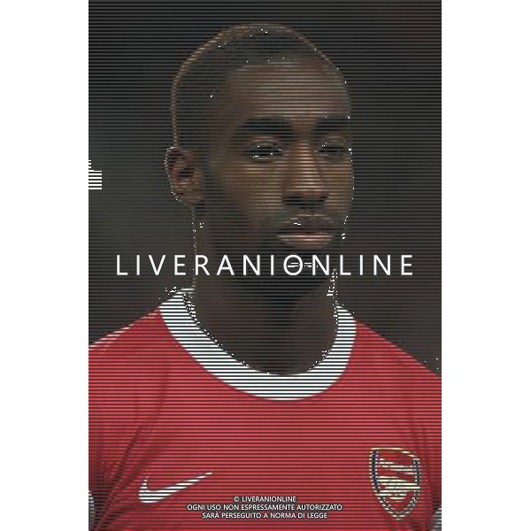 LONDRA CHAMPIONS LEAGUE 2010-2011: partita ARSENAL FC LONDON - SHAKHTAR DONETSK nella foto: JOHAN DJOUROU © PIOTR KUCZA/NEWSPIX.PL - AG. ALDO LIVERANI SAS ITALY ONLY CALCIATORI ARSENAL. MEZZO BUSTO