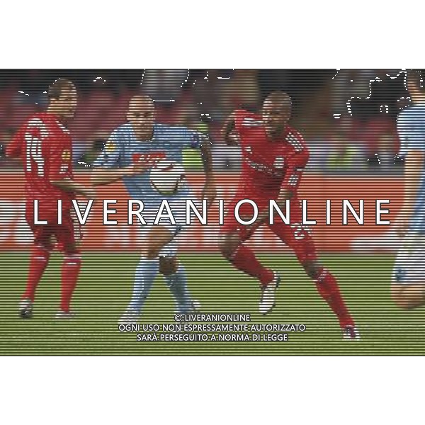 NAPOLI - LIVERPOOL EUPOPA LEAGUE 21 OTTOBRE 2010 NELLA FOTO: NGOG- CANNAVARO PAOLO ©MOSCA/AGENZIA ALDO LIVERANI SAS