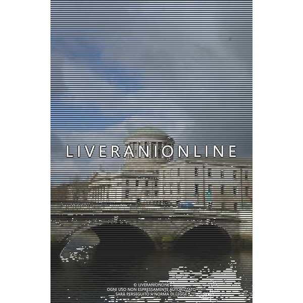 dublino IRLANDA nella foto the four courts IFC/ ag aldo liverani