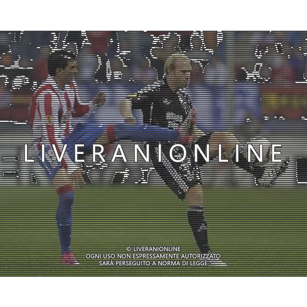 Atletico de Madrid\'s Jose Antonio Reyes against Rosenborg\'s Mikael Dorsin during UEFA Europa League match. October 21, 2010. (ALTERPHOTOS/Acero) - ALFAQUI - AG. ALDO LIVERANI SAS ITALY ONLY UEFA EUROPA LEAGUE 2010-2011: ATLETICO MADRID vs ROSENBORG