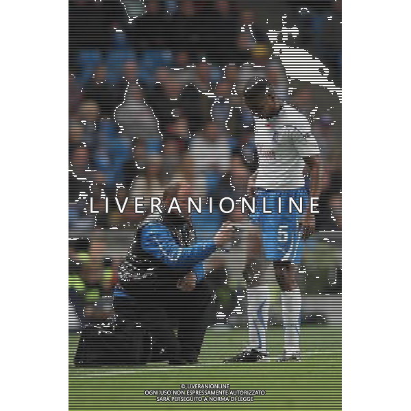 MANCHESTER 21.10.2010 UEFA EUROPA LEAGUE 2010-2011: MANCHESTER CITY FC - LECH POZNAN 3:1 nella foto: MARCIN LIS - MANUEL ARBOLEDA © PIOTR KUCZA / NEWSPIX.PL - AG. ALDO LIVERANI SAS ITALY ONLY 