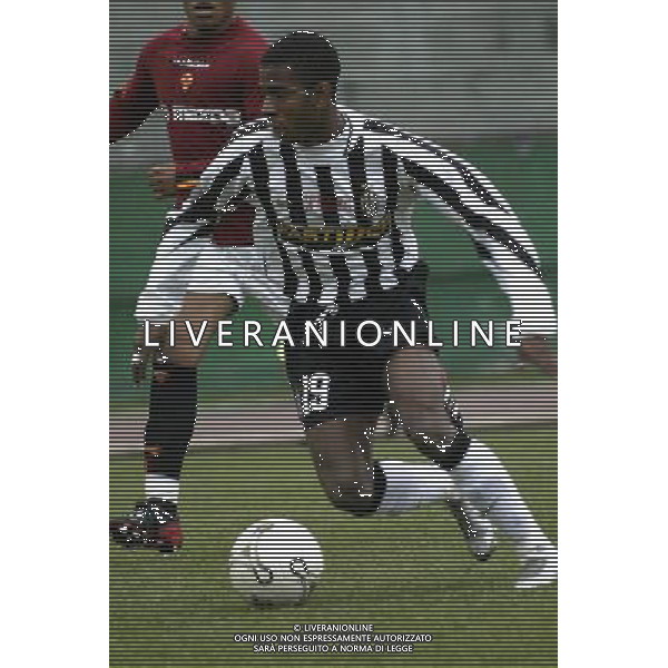 TORNEO VIAREGGIO - 56a COPPA CARNEVALE JUVENTUS-ROMA SEMIFINALE 21/02/2004 nella foto BENJAMIN PHOTO © 2004 - FABIO MUZZI/AGENZIA ALDO LIVERANI