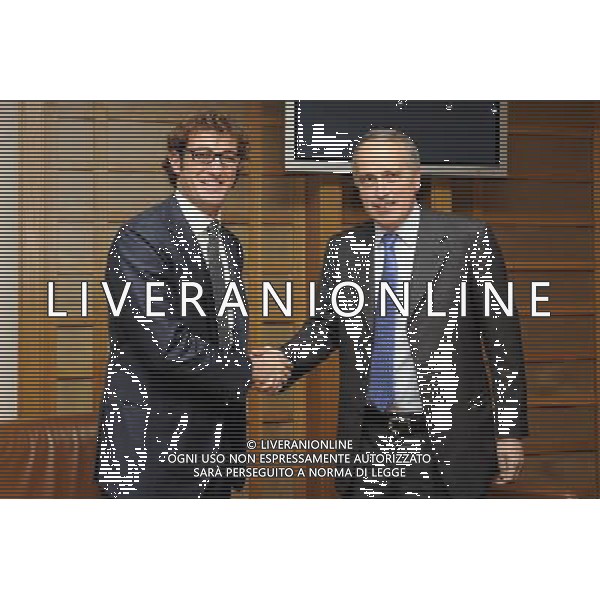 Roma - 25/10/2010 - sede FIGC - Presentazione del nuovo CT dell\'Under 21 Ciro Ferrara - nella foto: Ciro FERRARA e Giancarlo ABETE ph. Corradetti / © Aldo Liverani Sas