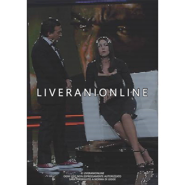 COLOGNO M.SE (MI) 27/10/2010 STUDI TELEVISIVI DI MEDIASET VIALE EUROPA TRASMISSIONE TELEVISIVA: -CHIAMBRETTI NIGHT- NELLA FOTO MONICA BELLUCCI E PIERO CHIAMBRETTI FOTO ROMANO/AG ALDO LIVERANI
