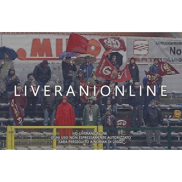 ALESSANDRIA 31/10/2010 - ALESSANDRIA VS REGGIANA - CAMPIONATO LEGAPRO 1^ DIVISIONE 2010-2011 - NELLA FOTO: TIFOSI REGGIANA A ALESSANDRIA - FOTO AGENZIA ALDO LIVERANI