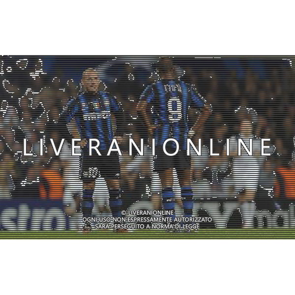 UEFA Champions League 2010/2011 Gruppo A Londra - 02.11.2010 Tottenham Hotspur-Inter Nella Foto:delusione sneijder eto\'o /Ph.Vitez-Ag. Aldo Liverani