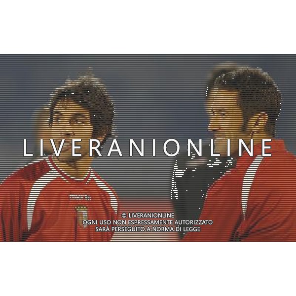 FC Braga players, Silvio, right and Hugo Vian, center, smiles, during practice session, prior their UEFA Champions league match in group H against FC Partizan Belgrade, Serbia, Thursday, November. 02, 2010. © Srdjan Stevanovic/Starsportphoto.com - NEWSPIX.PL - AG. ALDO LIVERANI SAS ITALY ONLY UEFA CHAMPIONS LEAGUE 2010-2011 : allenamento FC BRAGA *** Local Caption *** 