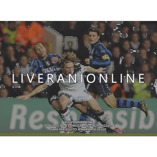 UEFA Champions League 2010/2011 Gruppo A Londra - 02.11.2010 Tottenham Hotspur-Inter Nella Foto:Luka MODRIC-Jonathan BIABIANY /Ph.Vitez-Ag. Aldo Liverani