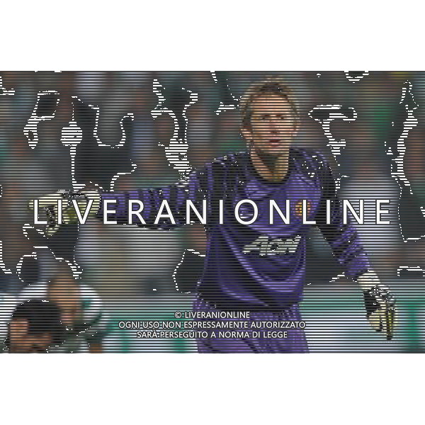 TURCHIA 02/11/2010 CALCIO SPORT UEFA Champions League group C soccer match between Bursasport Turkey and Manchester United at Ataturk Stadium in Bursa, nella foto edwin van der sar ©Photoshot/ALDO LIVERANI SAS - ITALY ONLY -