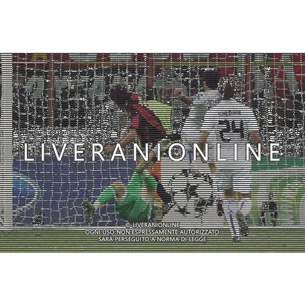 MILAN - REAL MADRID CHAMPIONS LEAGUE 03/11/2010 nella foto il primo gol di filippo inzaghi per il pareggio del 1-1 ©luzzani/Agenzia Aldo Liverani Sas