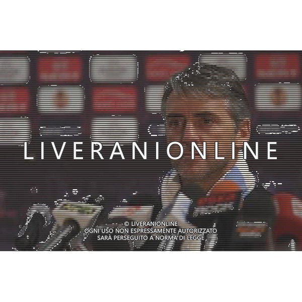 POZNAN ( POLONIA) - UEFA EUROPA LEAGUE 2010-2011: CONFERENZA STAMPA SQUADRA CALCIO MANCHESTER CITY nella foto: ROBERTO MANCINI ( allenatore Manchester City) © KATARZYNA PLEWCZYNSKA/CYFRASPORT/NEWSPIX.PL - AG. ALDO LIVERANI SAS ITALY ONLY 