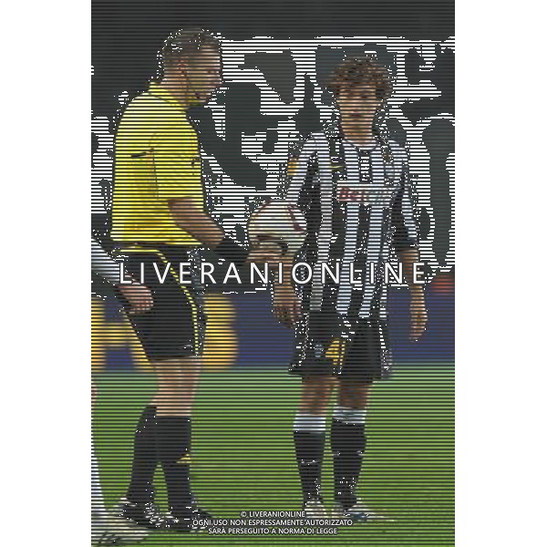 Juventus - Salisburgo Europa League 04-11-2010 Nella foto: arbitro Daniel Stalhamer e Niccolo\' Giannetti ©Falzone/Agenzia Aldo Liverani Sas