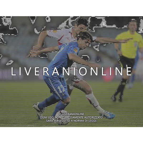 Getafe\'s Victor Sanchez (f) and Stuttgart\'s Ciprian Marica during UEFA Europa League match.November 04,2010. (ALTERPHOTOS/Acero) - ALFAQUI - AG. ALDO LIVERANI SAS ITALY ONLY MADRID - UEFA EUROPA LEAGUE 2010-2011 partita: GETAFE vs STOCCARDA