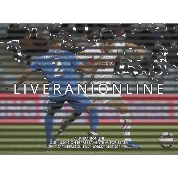Stuttgart\'s Ciprian Marica (r) and Getafe\'s Cata Diaz during UEFA Europa League match.November 04,2010. (ALTERPHOTOS/Acero) - ALFAQUI - AG. ALDO LIVERANI SAS ITALY ONLY MADRID - UEFA EUROPA LEAGUE 2010-2011 partita: GETAFE vs STOCCARDA