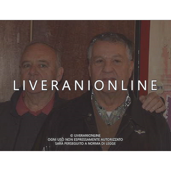 MILANO 11-11-2010 TEATRO NUOVO CONFERENZA STAMPA DI PRESENTAZIONE DEL NUOVO SPETTACOLO DI COCHI PONZONI E RENATO POZZETTO \'FINCHE\' C\'E\' LA SALUTE\' NELLA FOTO COCHI PONZONI E RENATO POZZETTO PH.FIOCHI/AG ALDO LIVERANI SAS