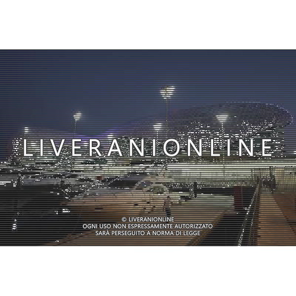 11.11.2010 Abu Dhabi, Abu Dhabi, Yas Marina, track atmosphere Yas hotel - Formula 1 World Championship © AG. ALDO LIVERANI SAS ITALY ONLY