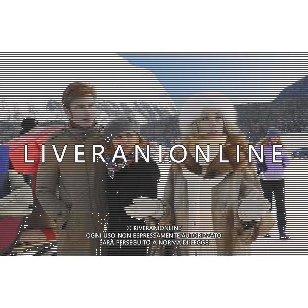FILM: \' A NATALE MI SPOSO\' ( 2010) nella foto: SIMON GRECHI - LUCREZIA PIAGGIO - NANCY BRILLI © UFFICIO STAMPA ALERUSSO - AG. ALDO LIVERANI SAS 