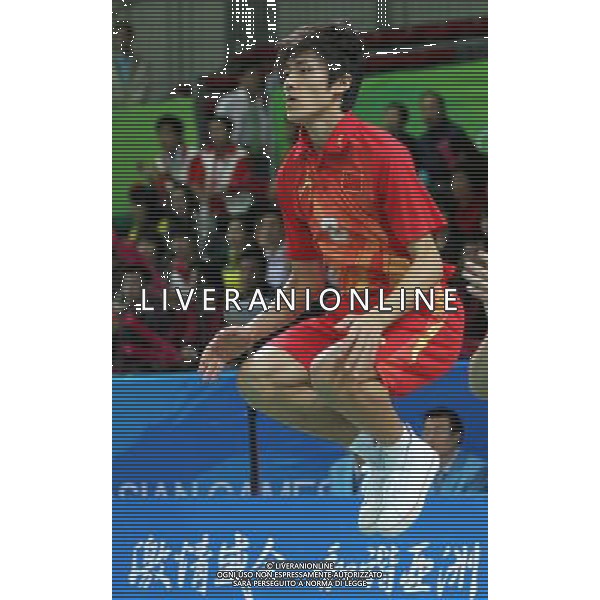 (101116) -- GUANGZHOU, Nov. 16, 2010 () -- Ding Yuting of China warms up before the competition of sepaktakraw at the 16th Asian Games in Guangzhou, south China\'s Guangdong Province, Nov. 16, 2010. (/Li Ming)(wll) ©photoshot/Agenzia Aldo Liverani Sas - ITALY ONLY - 16a Giochi Asiatici di Guangzhou, nel sud della Cina