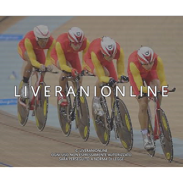 (101116) -- GUANGZHOU, Nov. 16, 2010 () -- Team China compete during the men\'s cycling Team Pursuit Race finals at the 16th Asian Games in Guangzhou, south China\'s Guangdong Province, Nov. 16, 2010. China took the bronze. (/Li Ga) ©photoshot/Agenzia Aldo Liverani Sas - ITALY ONLY - 16a Giochi Asiatici di Guangzhou, nel sud della Cina