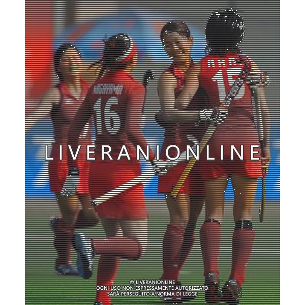 (101116) -- GUANGZHOU, Nov. 16, 2010 () -- Team Japan celebrate a goal during the women\'s hockey Pool W against India at the 16th Asian Games in Guangzhou, south China\'s Guangdong Province, Nov. 16, 2010. Japan won the match 3-0. (/Yang Lei) ©photoshot/Agenzia Aldo Liverani Sas - ITALY ONLY - 16a Giochi Asiatici di Guangzhou, nel sud della Cina