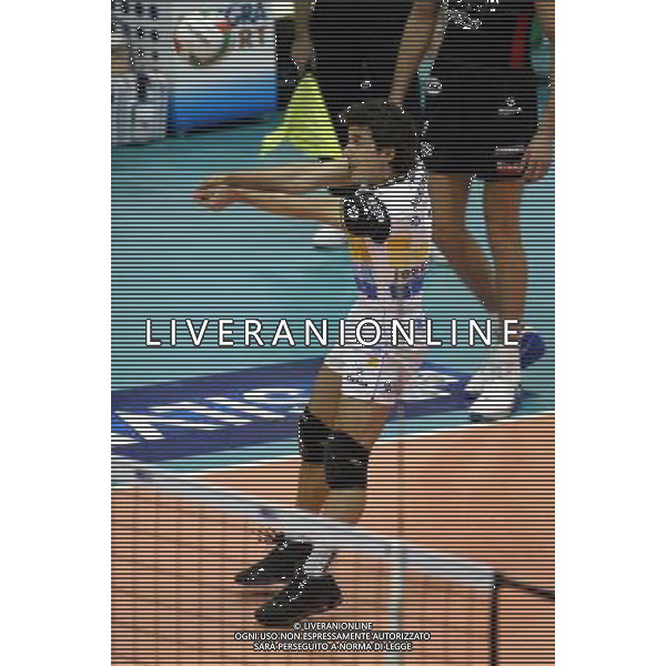Firenze 15/02/2004 sisley treviso-icom latina semifinale voley tim cup nella foto farina alessandro* foto gianni nucci / ag aldo liverani