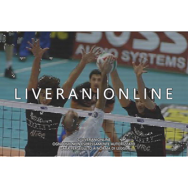 Firenze 15/02/2004 sisley treviso-icom latina semifinale voley tim cup nella foto fei alessandro* foto gianni nucci / ag aldo liverani