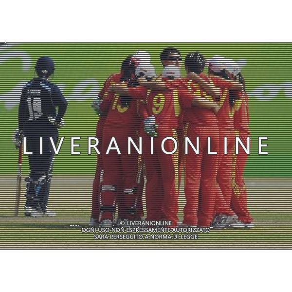 (101117) -- GUANGZHOU, Nov. 17 () -- Team China gather during women\'s cricket Group Pool A match against Thailand at the 16th Asian Games in Guangzhou, south China\'s Guangdong Province, Nov. 17, 2010. China won the match 93-92. (/Wang Ye) ©PHOTOSHOT /Agenzia Aldo Liverani Sas - ITALY ONLY - CINA: 16mi Giochi Asiatici di Guangzhou