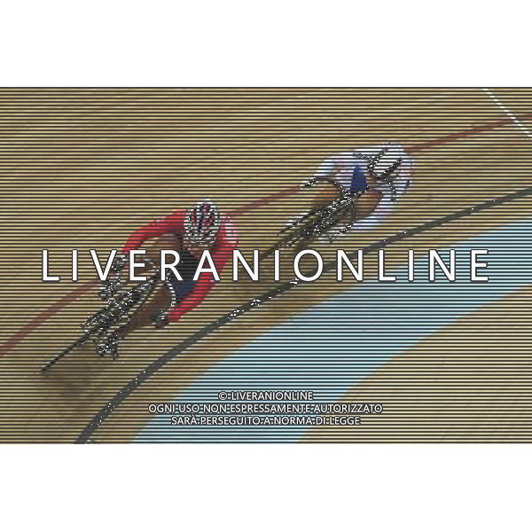 (101117) -- GUANGZHOU, Nov. 17 () -- Bronze medalist Lee Wai Sze (L) of Hong Kong of China competes during the women\'s Sprint final of Cycling Track competition at the 16th Asian Games in Guangzhou, south China\'s Guangdong Province, Nov. 17, 2010. (/Lu Hanxin) ©PHOTOSHOT /Agenzia Aldo Liverani Sas - ITALY ONLY - CINA: 16mi Giochi Asiatici di Guangzhou