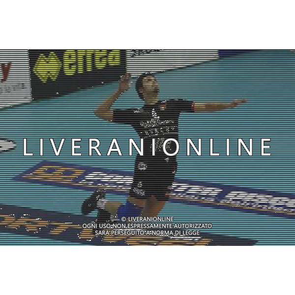 Firenze 15/02/2004 sisley treviso-icom latina semifinale voley tim cup nella foto papi samuele* foto gianni nucci / ag aldo liverani