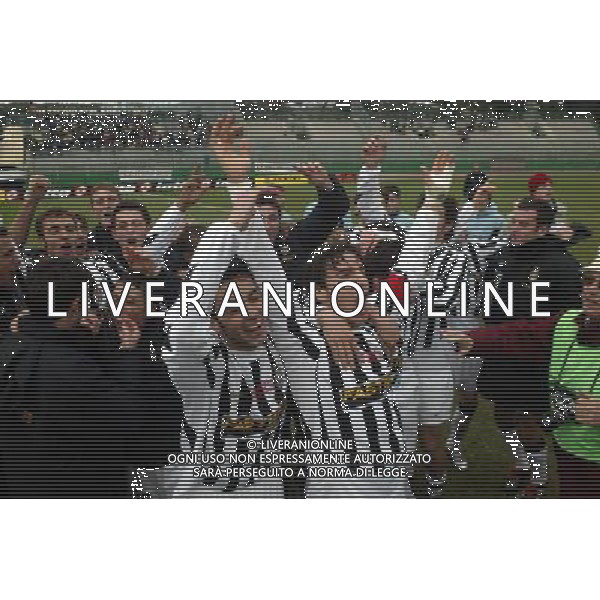 TORNEO DI VIAREGGIO FINALE 56a COPPA CARNEVALE 25/2/2004 EMPOLI-JUVENTUS 0-3 NELLA FOTO ESULTANZA JUVENTUS FOTO GIANNI NUCCI/AG ALDO LIVERANI
