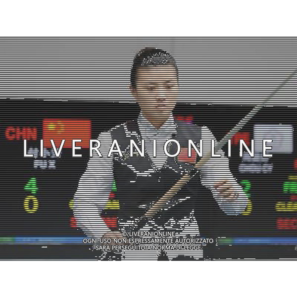 (101118) -- GUANGZHOU, Nov. 18, 2010 () -- Fu Xiaofang of China competes in the quarterfinal of women\'s 9-ball Pool Singles match against Iris Ranola of the Philippines at the 16th Asian Games in Guangzhou, south China\'s Guangdong Province, Nov. 18, 2010. Fu Xiaofang won the match 7-0. (/Yang Zongyou)(sss) ©photoshot/Agenzia Aldo Liverani Sas - ITALY ONLY - CINA: 16mi Giochi Asiatici di Guangzhou
