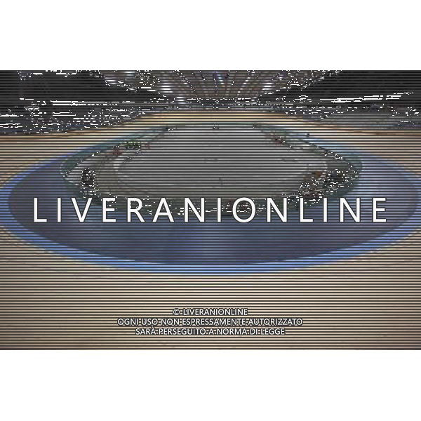 The London 2012 Velodrome was visited by IOC Coordination Commission Chairman Denis Oswald today as work was completed on the timber cycling track, keeping the Velodrome on target to be the first Olympic Park venue to be completed early next year. ©photoshot/Agenzia Aldo Liverani Sas - ITALY ONLY - Vedute del Velodromo delle olimpiadi di Londra 2012 che sara\' la prima sede del Parco Olimpico durante la visita del presidente della Commissione di coordinamento del Cio Denis Oswald per controllare lo svolgimento dei lavori di costruzione
