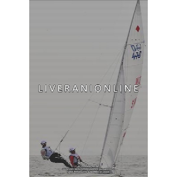 (101120) -- SHANWEI, Nov. 20, 2010 () -- Liu Xiaodan Dawn/Tam Shiu Wun Siobhan of Singapore compete during the women\'s Double Handed Dinghy 470 race of sailing competition at the 16th Asian Games in Shanwei, south China\'s Guangdong Province, Nov. 20, 2010. Liu Xiaodan Dawn/Tam Shiu Wun Siobhan of Singapore ranked the third of the event after 12 rounds. (/Zhu Zheng) ©photoshot/Agenzia Aldo Liverani Sas - ITALY ONLY - CINA: 16mi Giochi Asiatici