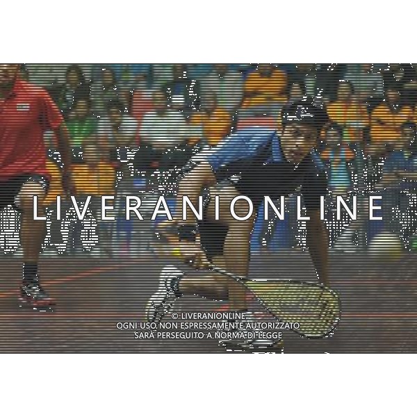(101120) -- GUANGZHOU, Nov. 20, 2010 () -- Saurav Ghosal (R) of India competes during the men\'s individual Squash semifinals against Azlan Mohamad Iskandar of Malaysia at the 16th Asian Games in Guangzhou, south China\'s Guangdong Province, Nov. 20, 2010. Saurav Ghosal lost the match by 1-3 and got the bronze medal. (/Wang Lei) ©photoshot/Agenzia Aldo Liverani Sas - ITALY ONLY - CINA: 16mi Giochi Asiatici