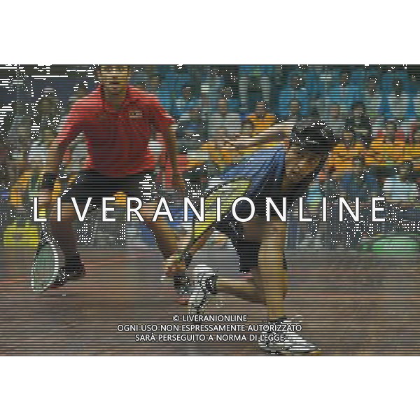 (101120) -- GUANGZHOU, Nov. 20, 2010 () -- Saurav Ghosal (R) of India competes during the men\'s individual Squash semifinals against Azlan Mohamad Iskandar of Malaysia at the 16th Asian Games in Guangzhou, south China\'s Guangdong Province, Nov. 20, 2010. Saurav Ghosal lost the match by 1-3 and got the bronze medal. (/Wang Lei) ©photoshot/Agenzia Aldo Liverani Sas - ITALY ONLY - CINA: 16mi Giochi Asiatici