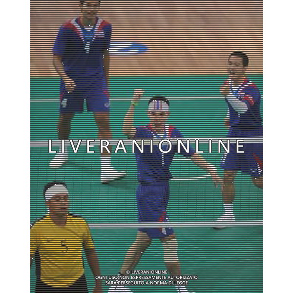 (101120) -- GUANGZHOU, Nov. 20, 2010 () -- Players of Thailand celebrate the scoring during the Sepaktakraw men\'s team final against Malaysia at the 16th Asian Games in Guangzhou, south China\'s Guangdong Province, Nov. 20, 2010. Thailand won the final by 2-0 and get the gold medal. (/Yan Yan) ©photoshot/Agenzia Aldo Liverani Sas - ITALY ONLY - CINA: 16mi Giochi Asiatici