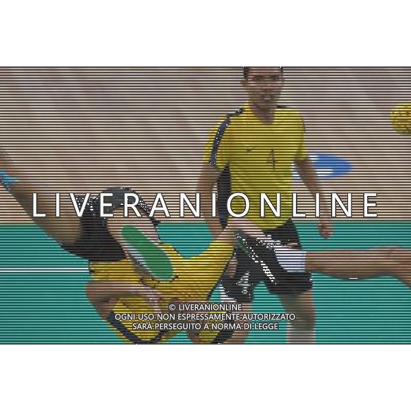 (101120) -- GUANGZHOU, Nov. 20, 2010 () -- Norshahruddin Mad Ghani (L) of Malaysia competes during the Sepaktakraw men\'s team final against Thailand at the 16th Asian Games in Guangzhou, south China\'s Guangdong Province, Nov. 20, 2010. Malaysia lost the final by 0-2 and get the silver medal. (/Yan Yan) ©photoshot/Agenzia Aldo Liverani Sas - ITALY ONLY - CINA: 16mi Giochi Asiatici