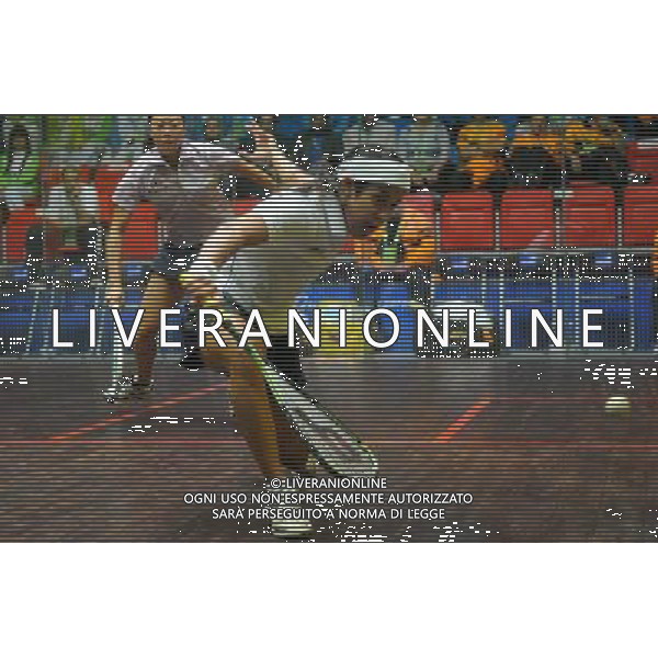 (101120) -- GUANGZHOU, Nov. 20, 2010 () -- David Nicol Ann (Front) of Malaysia competes during the women\'s individual Squash semifinals against Low Wee Wern of Malaysia at the 16th Asian Games in Guangzhou, south China\'s Guangdong Province, Nov. 20, 2010. David Nicol Ann won the match by 3-0 and enter the final. (/Wang Lei) ©photoshot/Agenzia Aldo Liverani Sas - ITALY ONLY - CINA: 16mi Giochi Asiatici