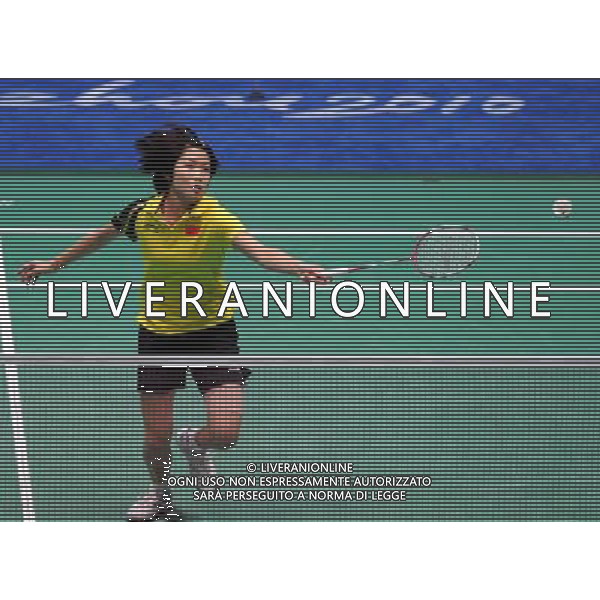 (101120) -- GUANGZHOU, Nov. 20, 2010 () -- Wang Xin of China returns the shuttle during the women\'s badminton final against compatriot Wang Shixian at the 16th Asian Games in Guangzhou, south China\'s Guangdong Province, Nov. 20, 2010. Wang Xin lost the match 0-2 and took the silver. (/Song Zhenping) ©photoshot/Agenzia Aldo Liverani Sas - ITALY ONLY - CINA: 16mi Giochi Asiatici